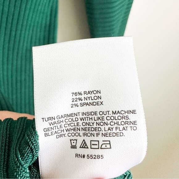 NWT Express Emerald Green V Neck Oversized Ribbed Sweater Dress sz XXS - Picture 7 of 7